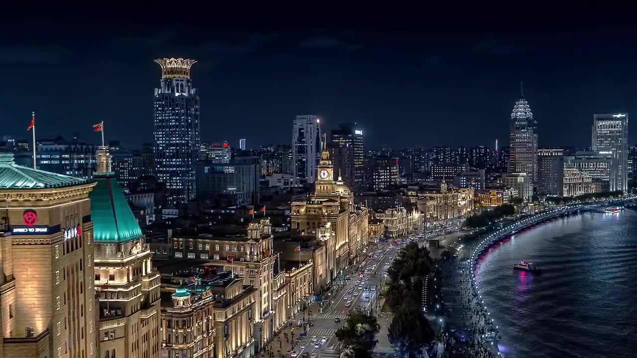 东方明珠，上海的历史与现代交融画卷